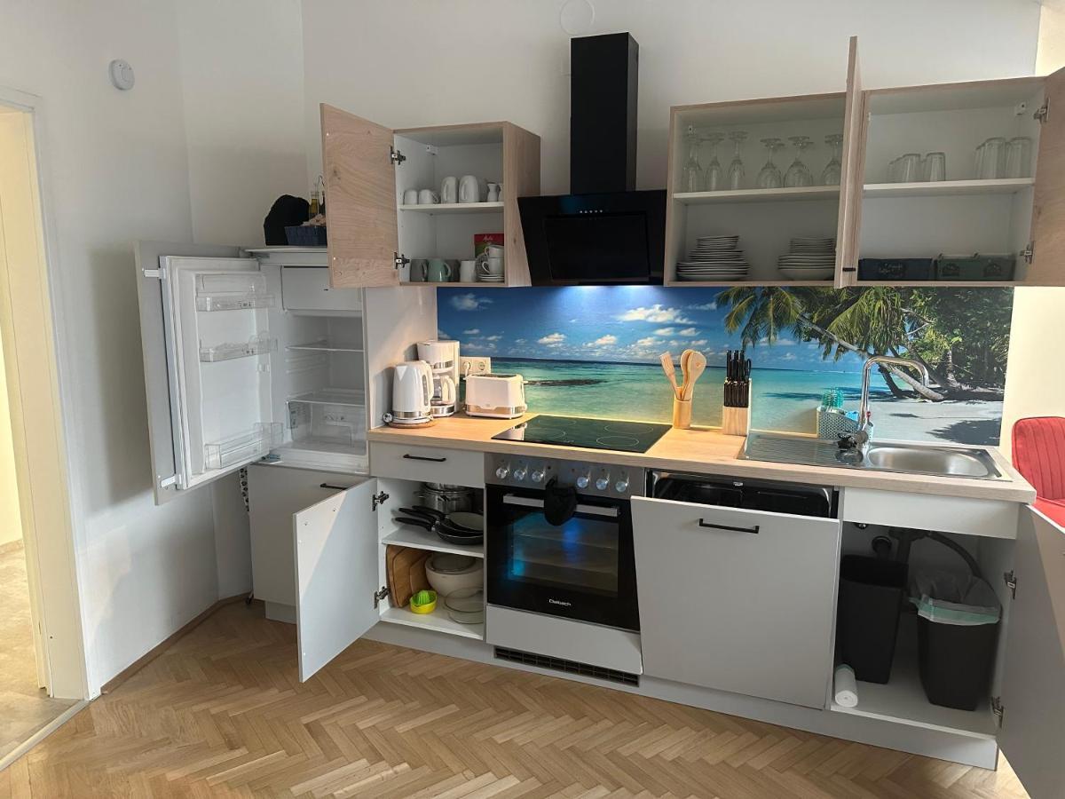 Klimatisiertes Dachgeschoss City Apartment In Zentrum Wiens Bagian luar foto