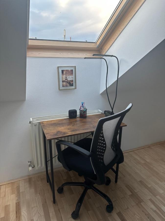 Klimatisiertes Dachgeschoss City Apartment In Zentrum Wiens Bagian luar foto