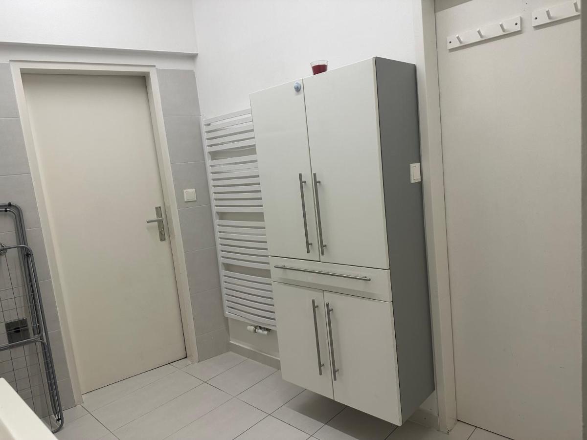 Klimatisiertes Dachgeschoss City Apartment In Zentrum Wiens Bagian luar foto