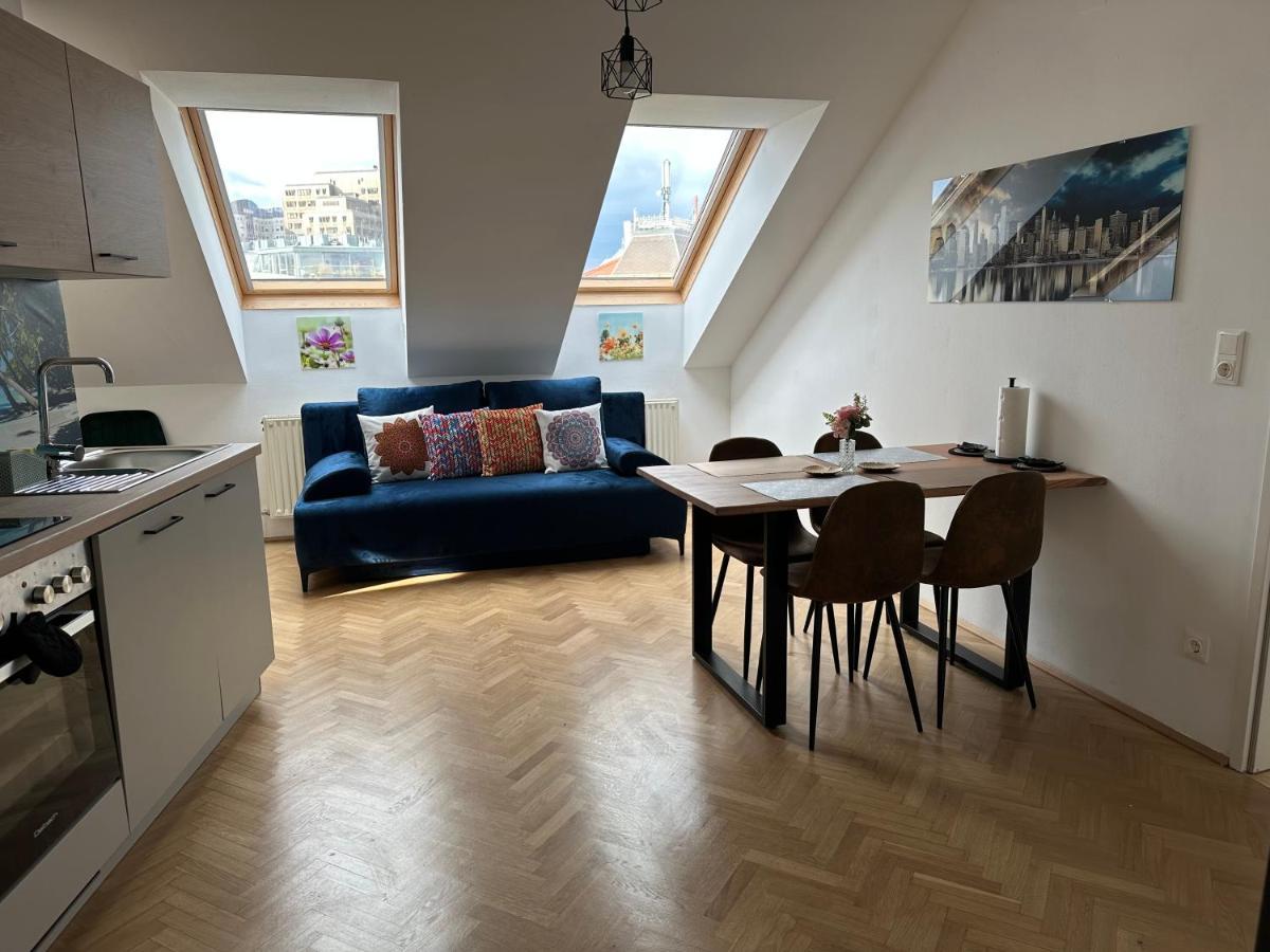 Klimatisiertes Dachgeschoss City Apartment In Zentrum Wiens Bagian luar foto